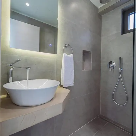 Luxury Mon I Vassilikos Villa *